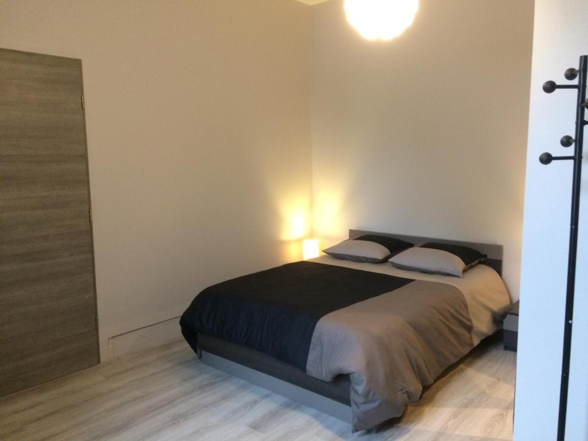 Studio Proche Gare Avec Kitchenette Et Wifi - Porte Rouge Thiviers ภายนอก รูปภาพ