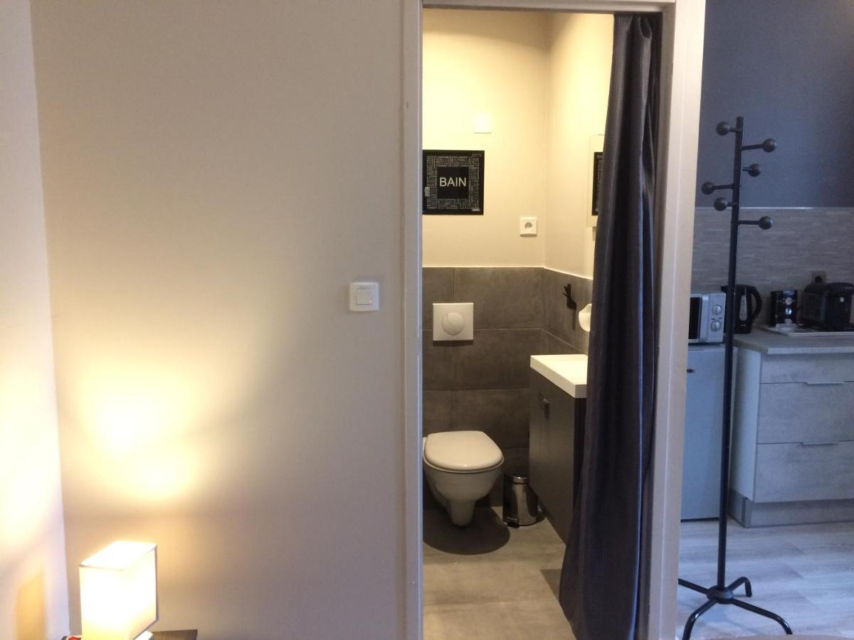 Studio Proche Gare Avec Kitchenette Et Wifi - Porte Rouge Thiviers ภายนอก รูปภาพ